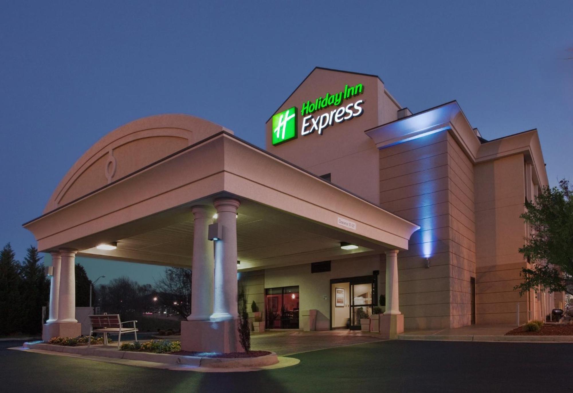 Holiday Inn Express Lynchburg By Ihg Exterior foto