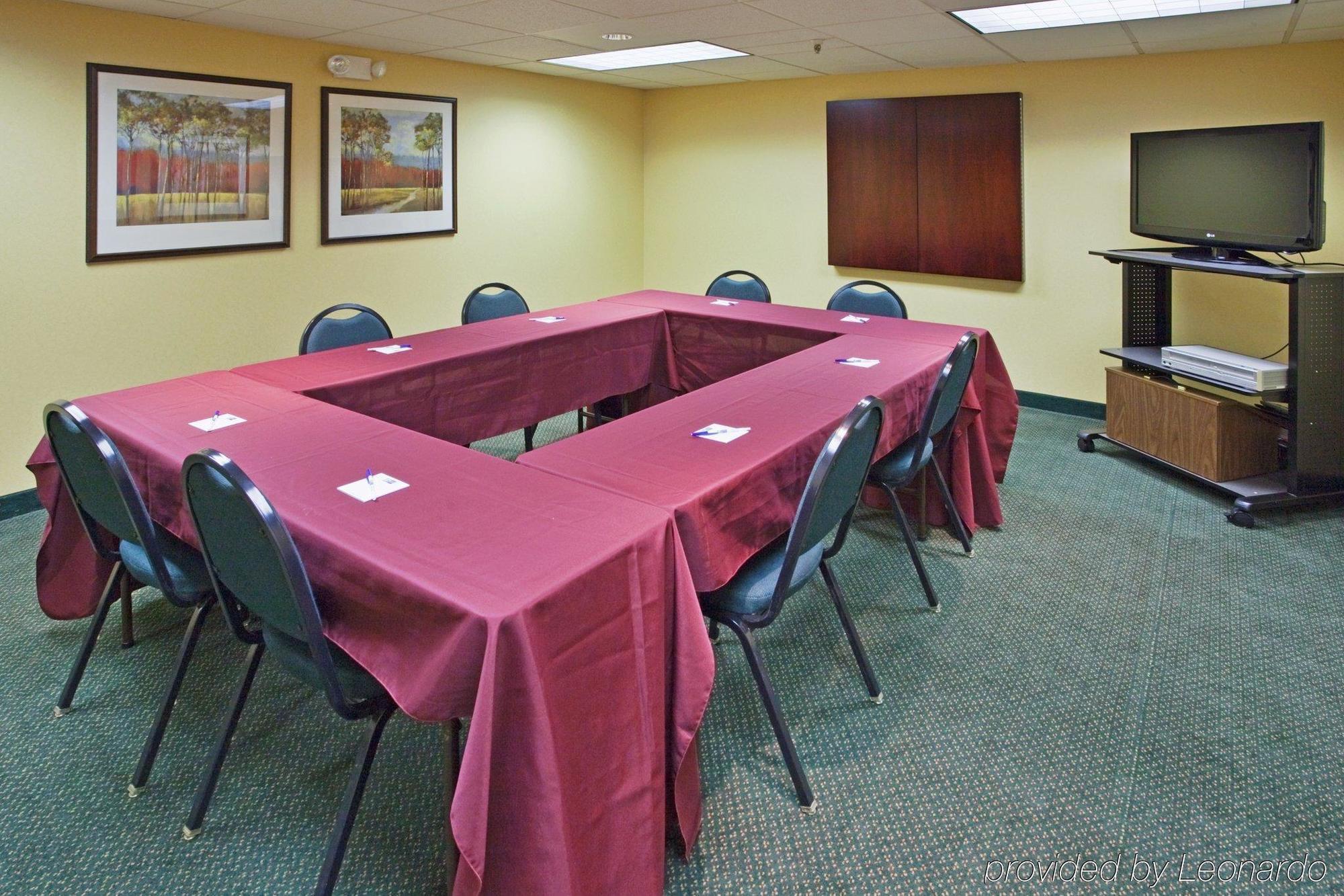Holiday Inn Express Lynchburg By Ihg Exterior foto